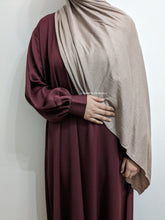 Load image into Gallery viewer, Danah - Cuff sleeve Abaya
