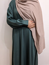 Load image into Gallery viewer, Danah - Cuff sleeve Abaya
