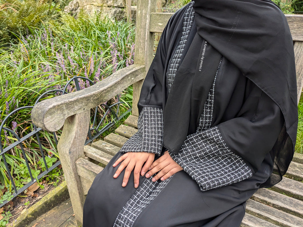 Winter Checkered Twill Sleeve Abaya